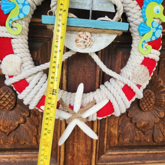 Nautical-Themed Rope Wreath With Seahorse Boat & Starfish Decor - Picture 4 of 6